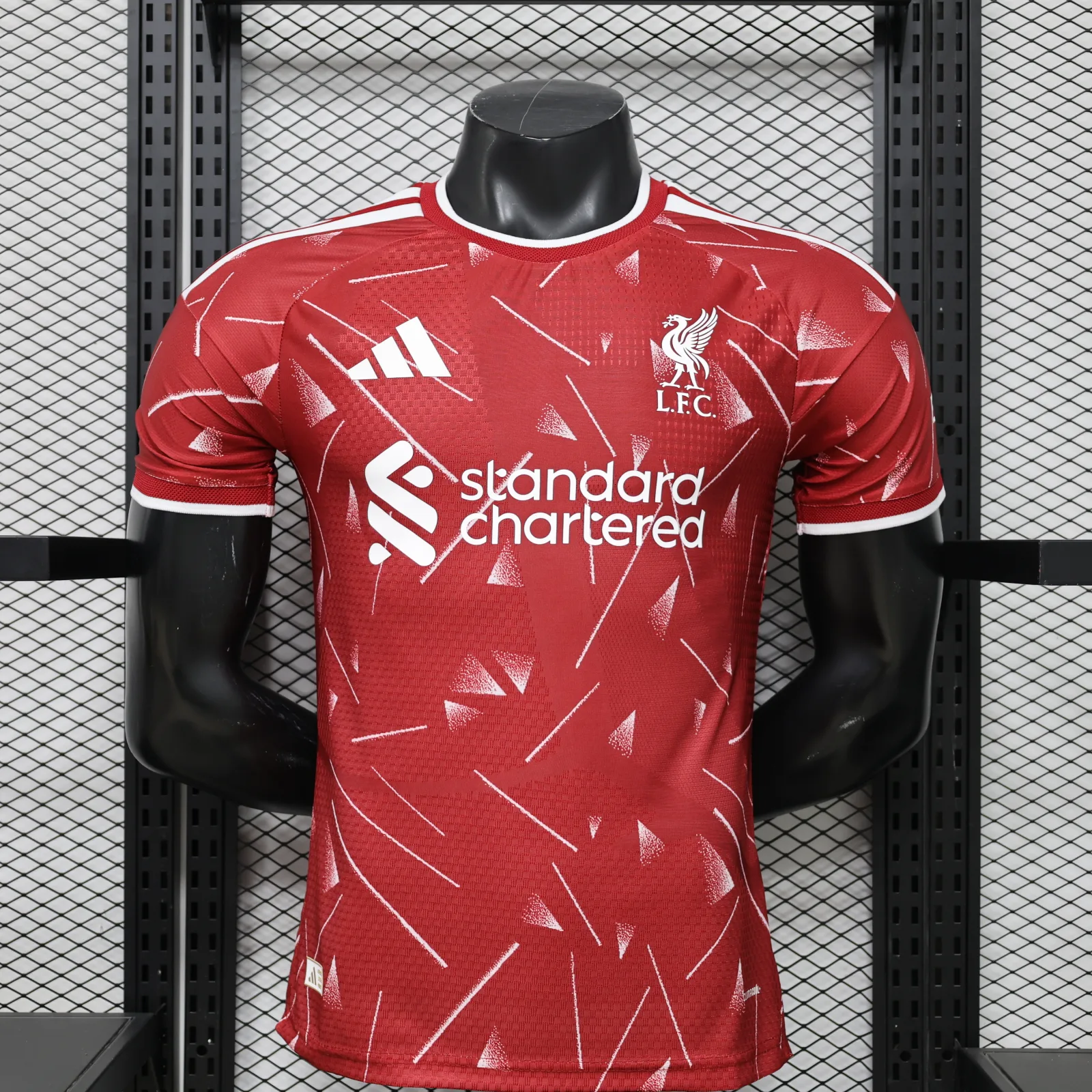 قميص ليفربول الأساسي 2026